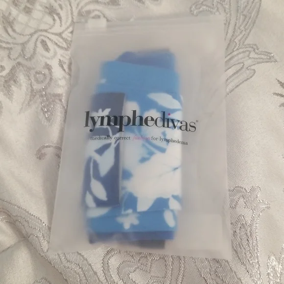 Lymphedivas Arm Sleeve - Picture 2 of 5